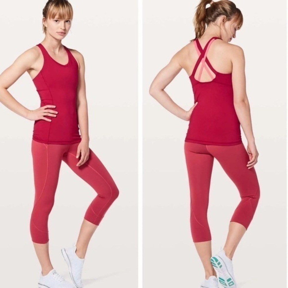Lululemon Stash N Run Tank Bra size 4 Ruby
